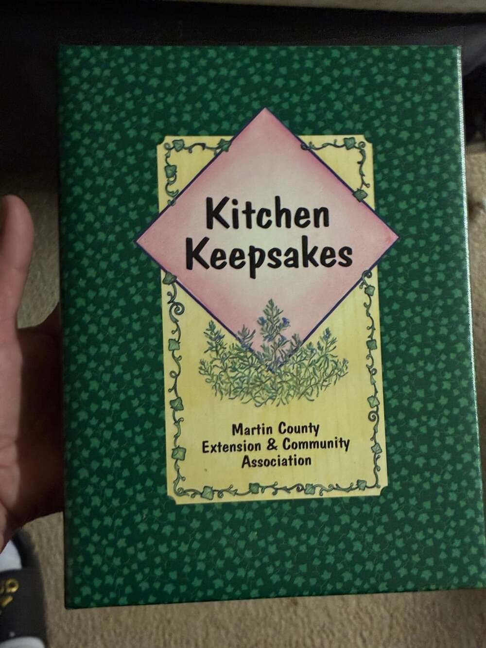 Kitchen Keepsakes&More Kitchen... book by Bonnie Welch,